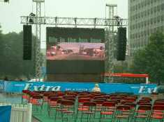 kayla_parker_bus_lane_big_screen_2005_1