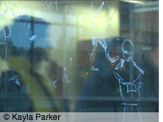kayla_parker_drawing_on_window4_jan_08
